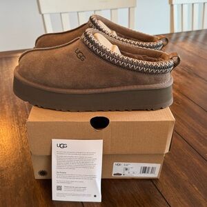 UGG Tazz Platform